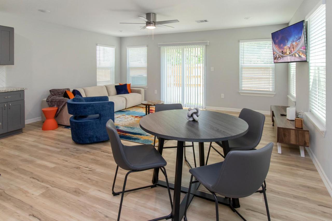 Villa Peerless Retreat - Minutes From Downtown Houston Extérieur photo